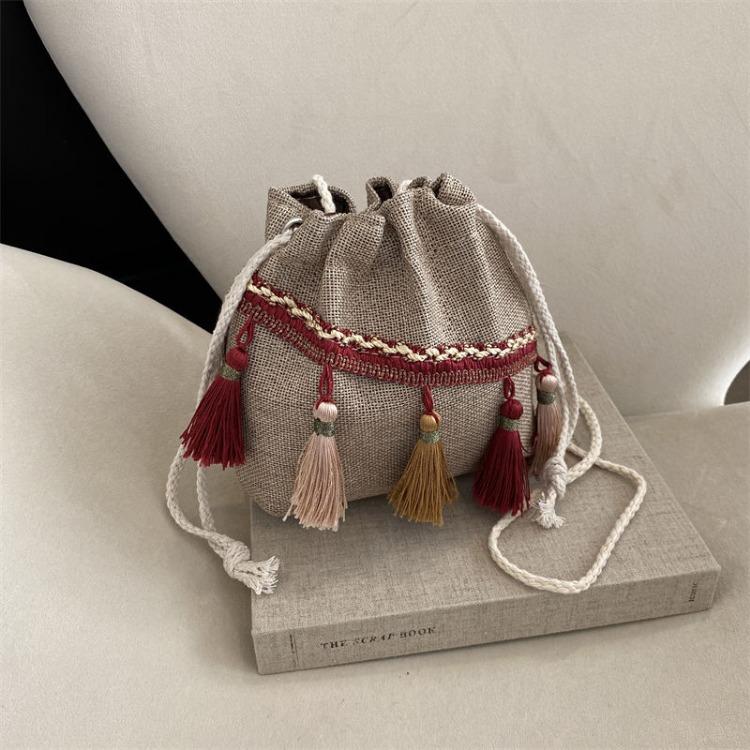 Handbag for Women Korean Version Fashionable Versatile Bucket Bag for Girls Ethnic Style Single Shoulder Diagonal Cross Drawstring Tassel