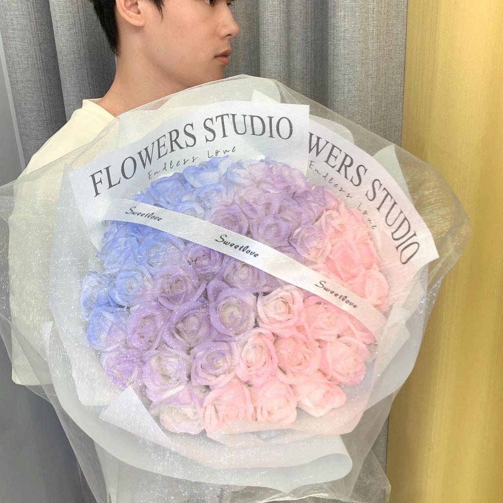 Seifenstrauß mit blauen Rosen in Crushed-Eis-Optik – Valentinstags- oder Geburtstagsgeschenk für Freund/Freundin