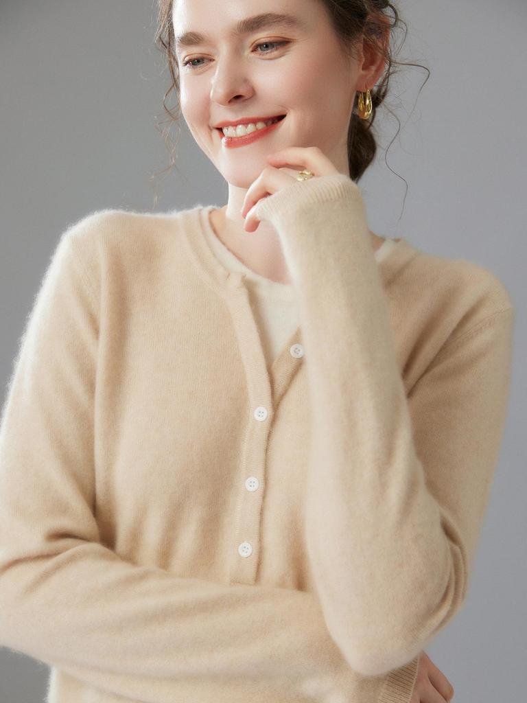 2025 Winter Women's Faux Two-Piece Cashmere Half-Open Neck Slimming Pullover Sweater