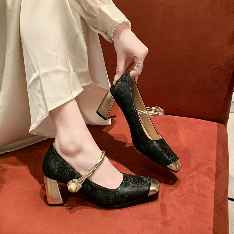 2025 Spring and Autumn New Square Head High Heels with Bold Heels, Green Women's Shoes, French Velcro Strap Women's Shoes