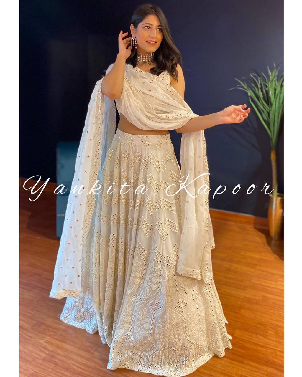 

Женские стильные новые однотонные топы