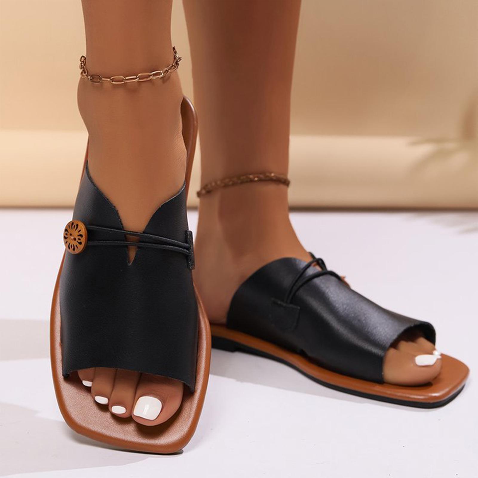 Women s square V-neck flat bottomed beach slippers with a straight button strap the outside 36 чёрный 1380₽
