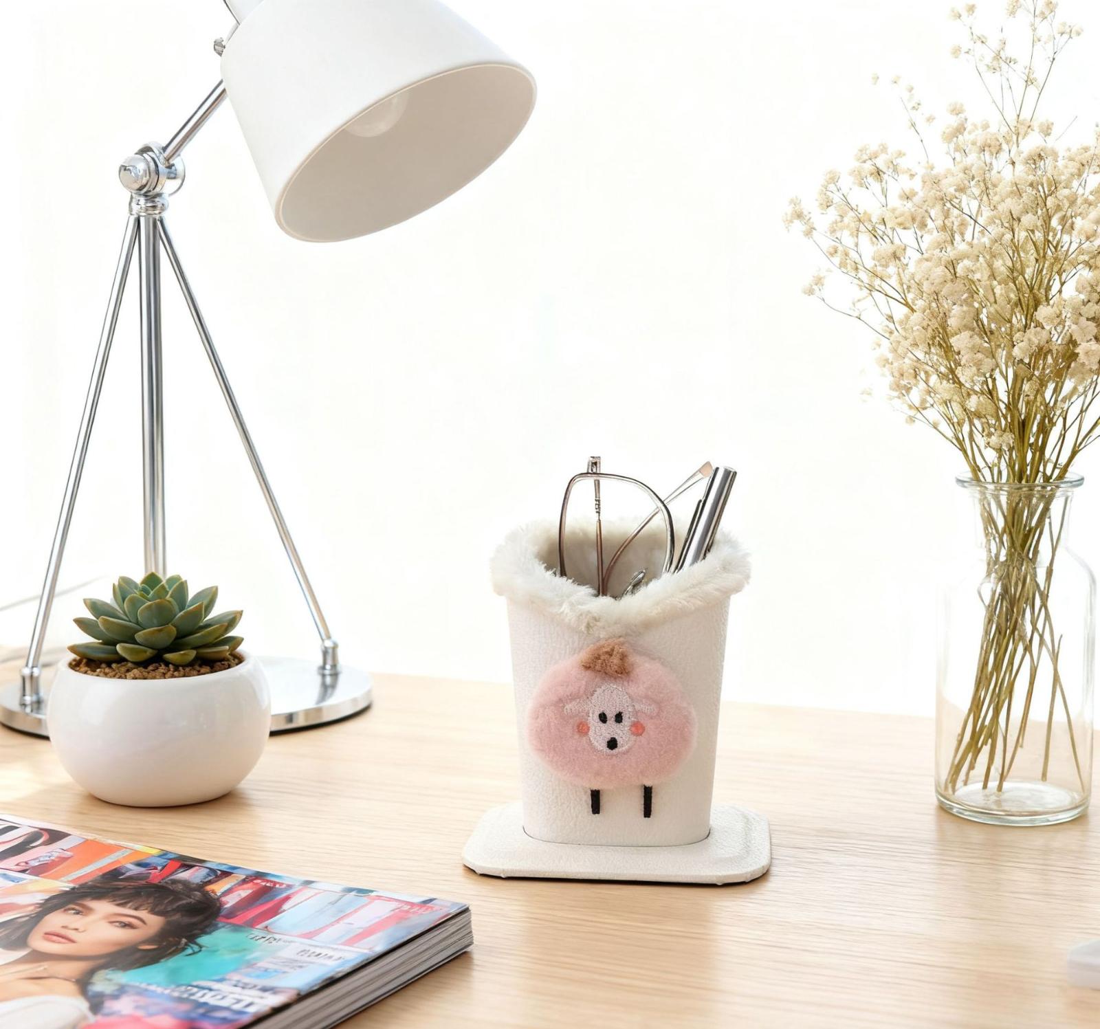 

- Плюшевий Тримач для Окулярів Чарівний Мультяшний Тримач для Окулярів Ручка Настільний Органайзер Підставка для Зберігання Окулярів One Size рожевий