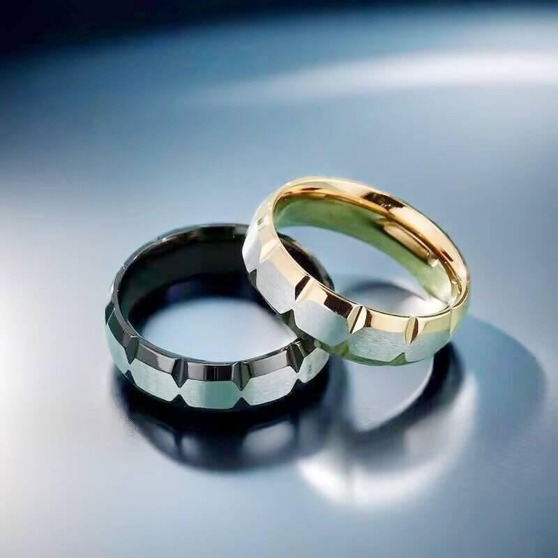 European and American Titanium Steel Two-Color Couple Rings with Diamond Detail
