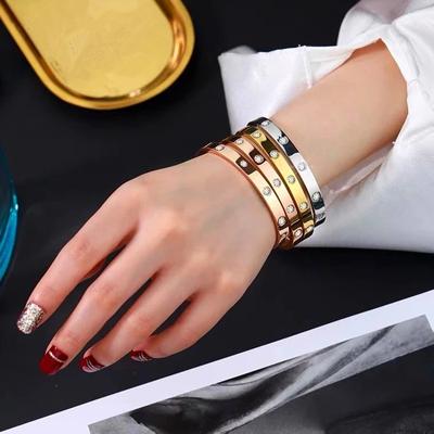 Pulseiras para mulheres Cristais Amor Bangles Zircônia cúbica Casal Luxuxy Marca Moda Aço Inoxidável Amante Índia Jóias Presente