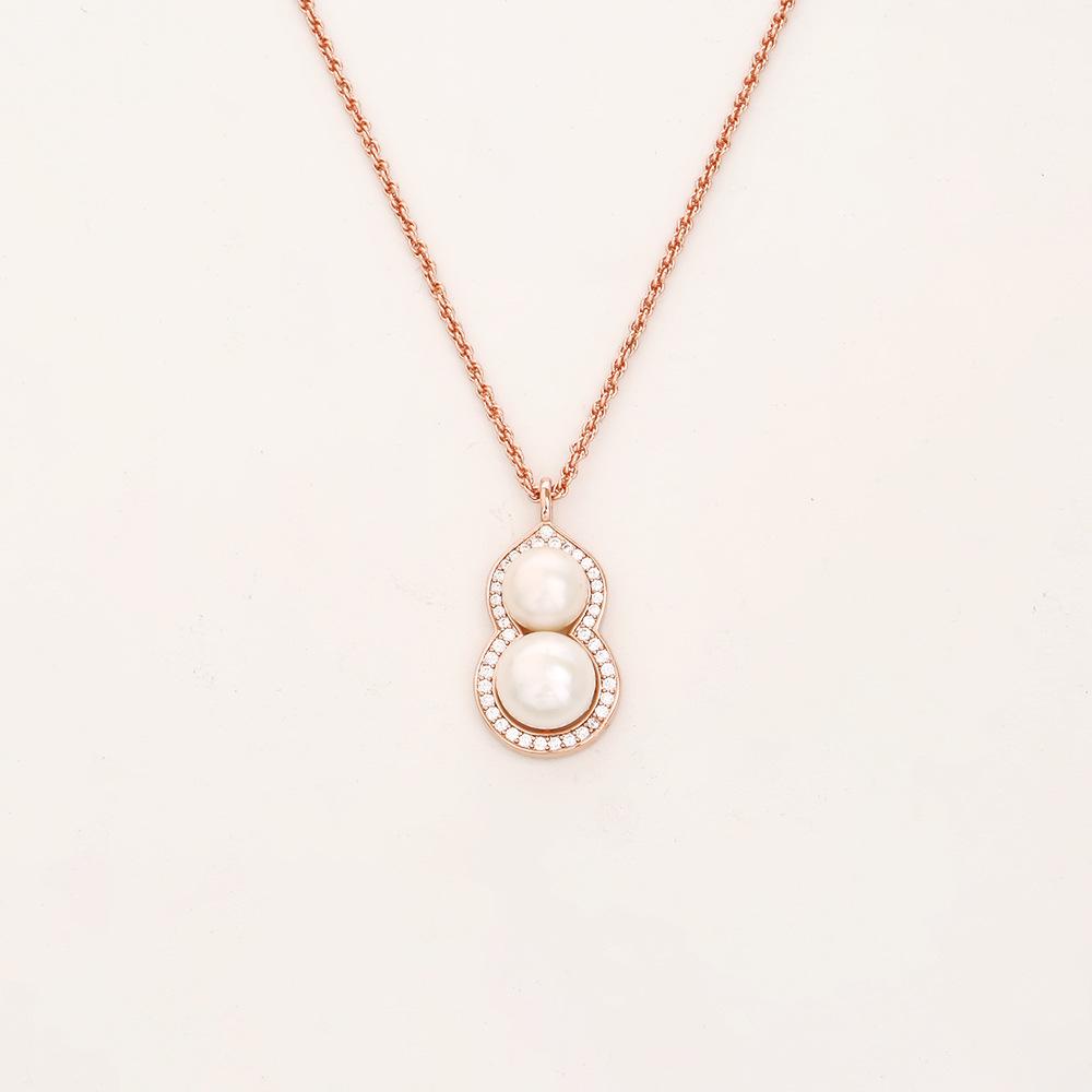 Natural Freshwater Pearl Gourd Necklace & Chinese-Style Earrings Set: Elegant, Versatile, and Luxurious Choker for a Sophisticated Look.
