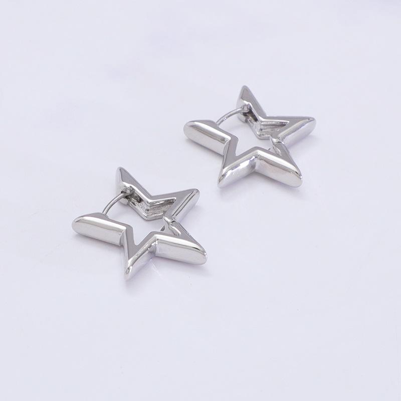 Fashion Simple Smooth Star Hoop Earrings Women Minimalist Hoops Huggie Ear Buckle Earring Punk Jewelry Gift