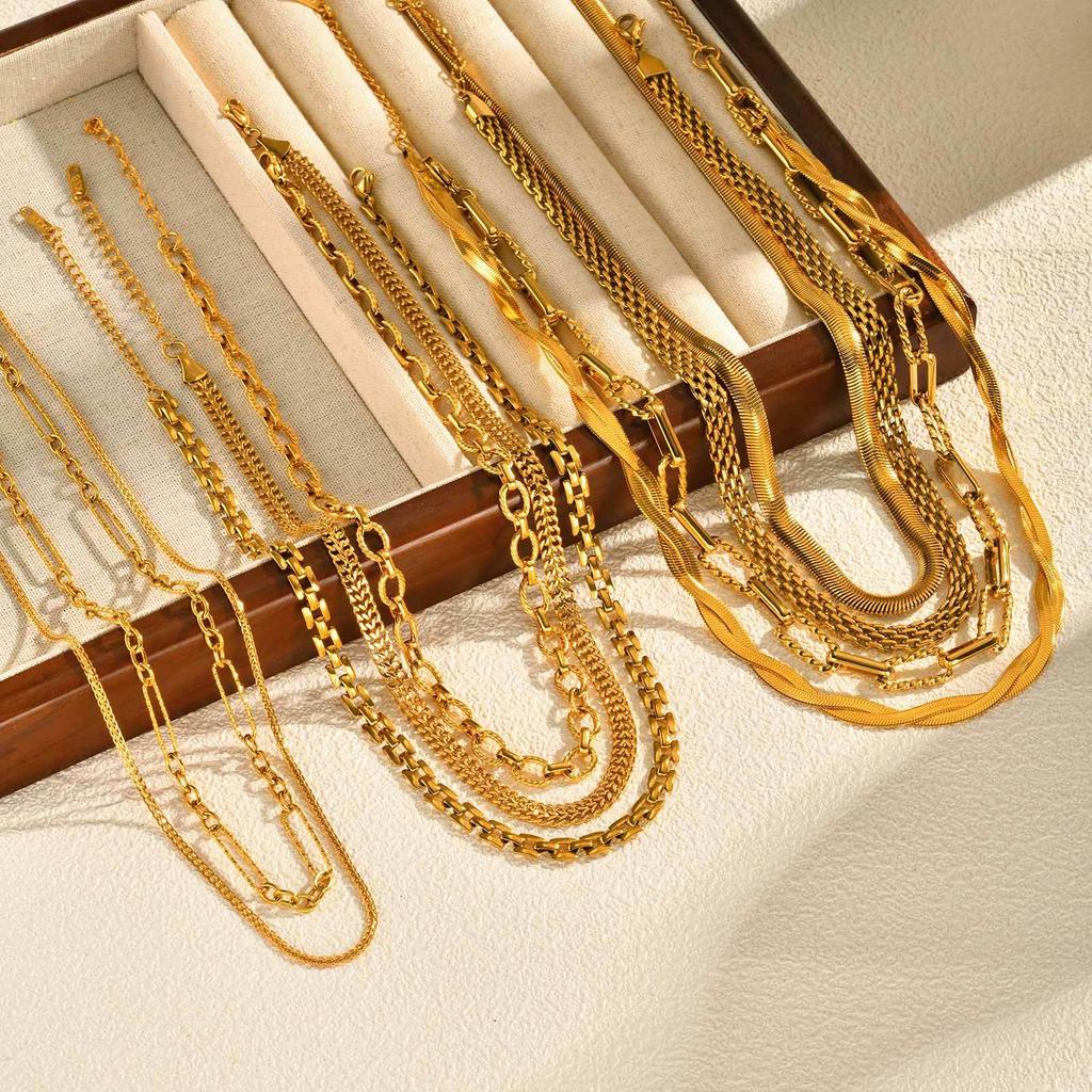 Vnox Klassischer Goldplattierter Choker aus Edelstahl, Trendiges Mehrfach-Kettenglied-Halskette für Damen, Täglicher Schmuck 40+5cm Länge