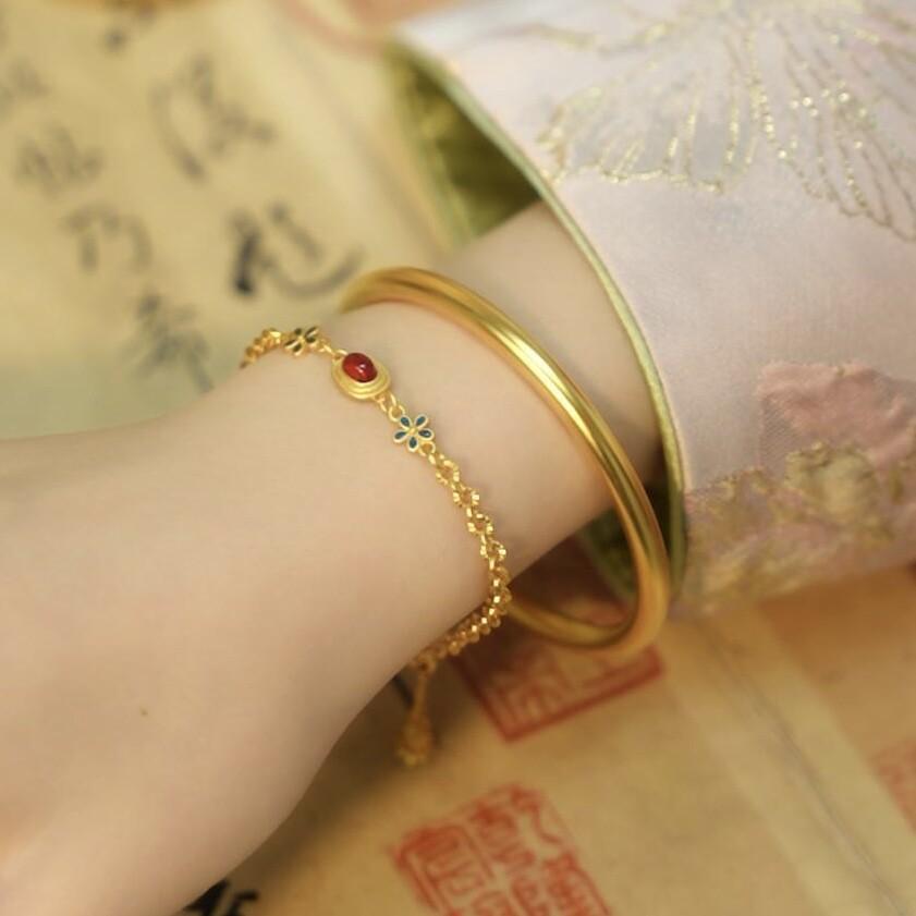 Gold-Plated Traditional Lotus Bangle for Women - High-End Simulated Gold Bracelet, Ideal for Weddings