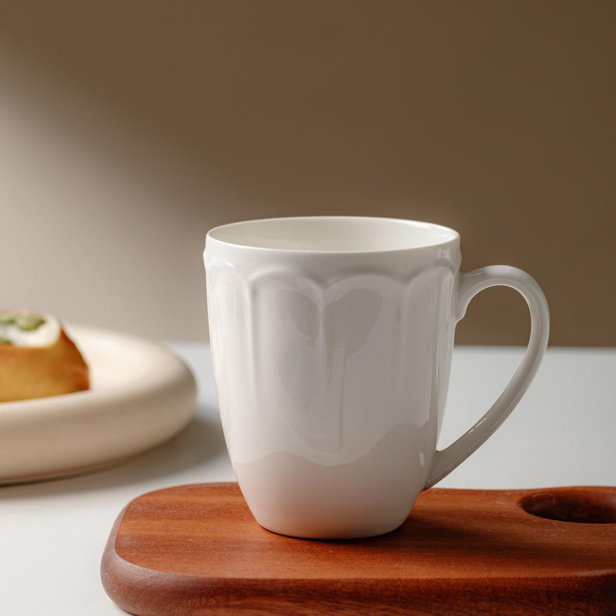 

Mug Rome Light Luxury Hotel Pure White Porcelain Relief Ceramic Cup Set for Home Use 420ml