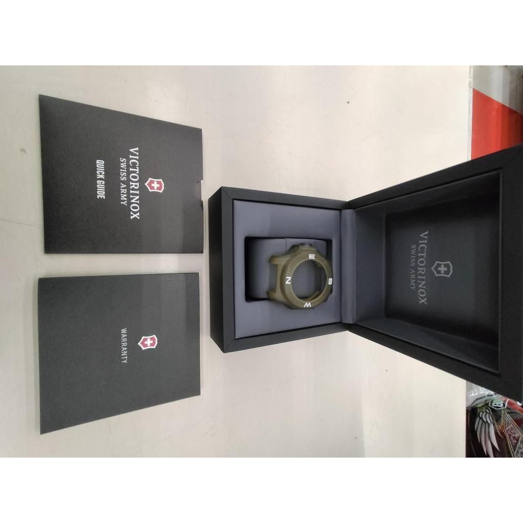 Used VICTORINOX 241682 watch