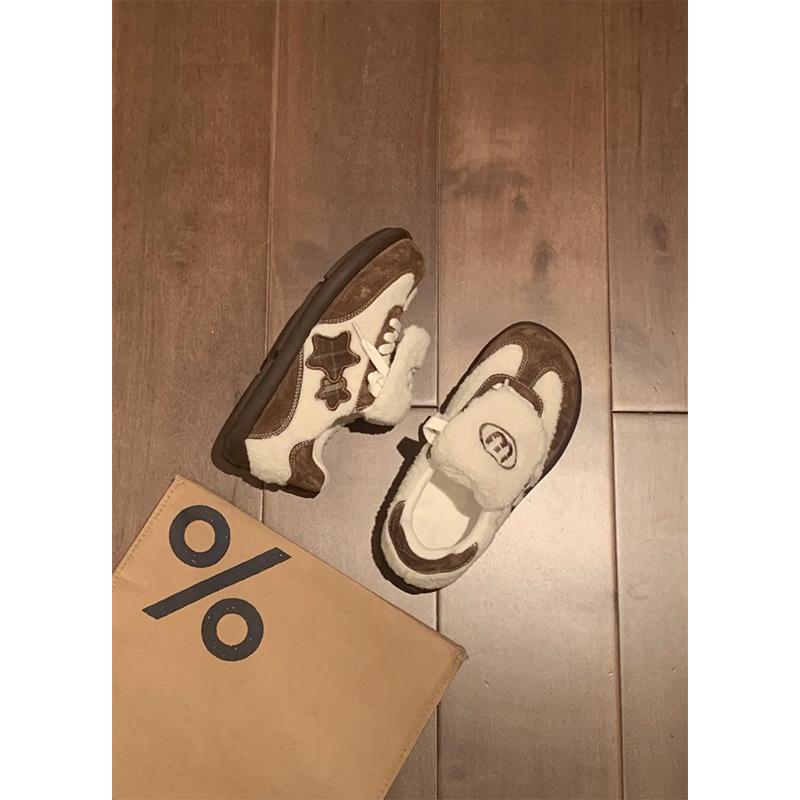 

Masu same 2025 new warm plush cotton shoes fluffy shoes women s spring casual shoes board shoes white shoes German training shoes 40