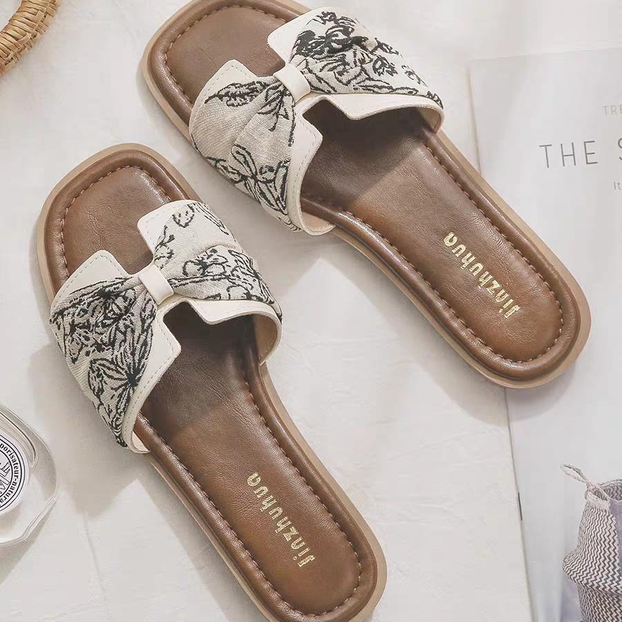 Plochá podrážka se sukní, národní styl cool pantofle, dámské letní venkovní, vílí styl je krásný 2025 nový francouzský styl móda