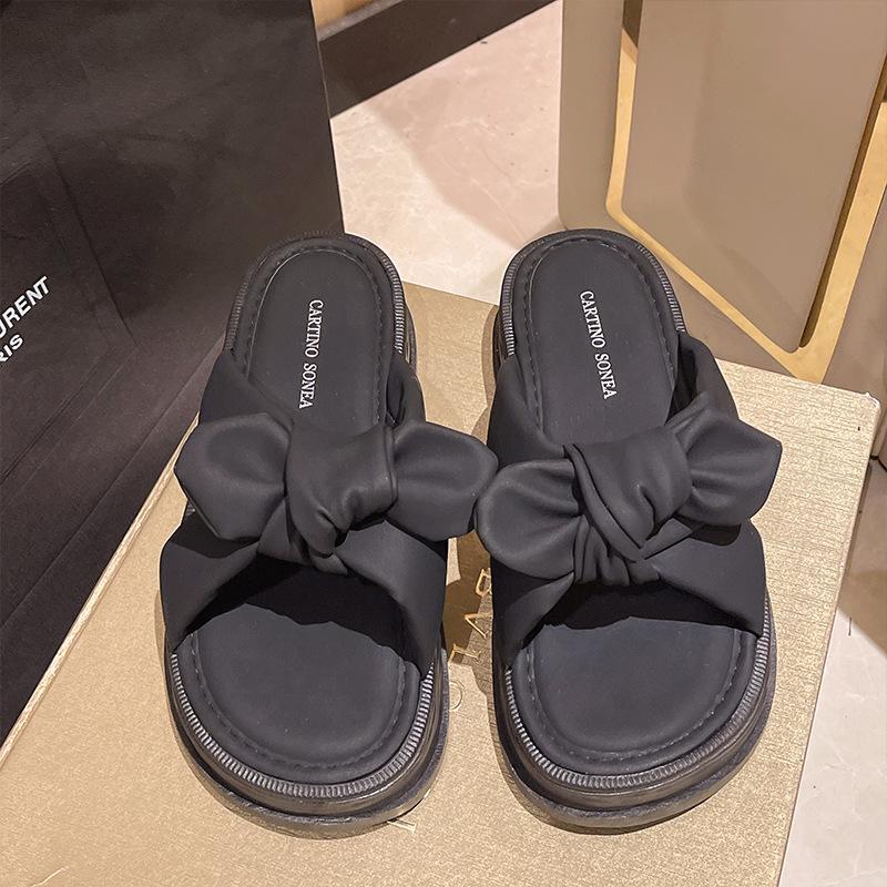 Slippers women's summer outer wear fashionable new high-end sense with skirt fashionable cross bow thick bottom sandals