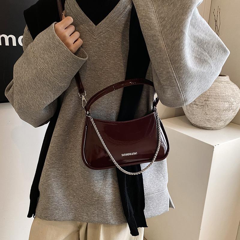 Premium Women's Bags Autumn and Winter New Fashion Versatile Chain Underarm Bag Shoulder Messenger Bag