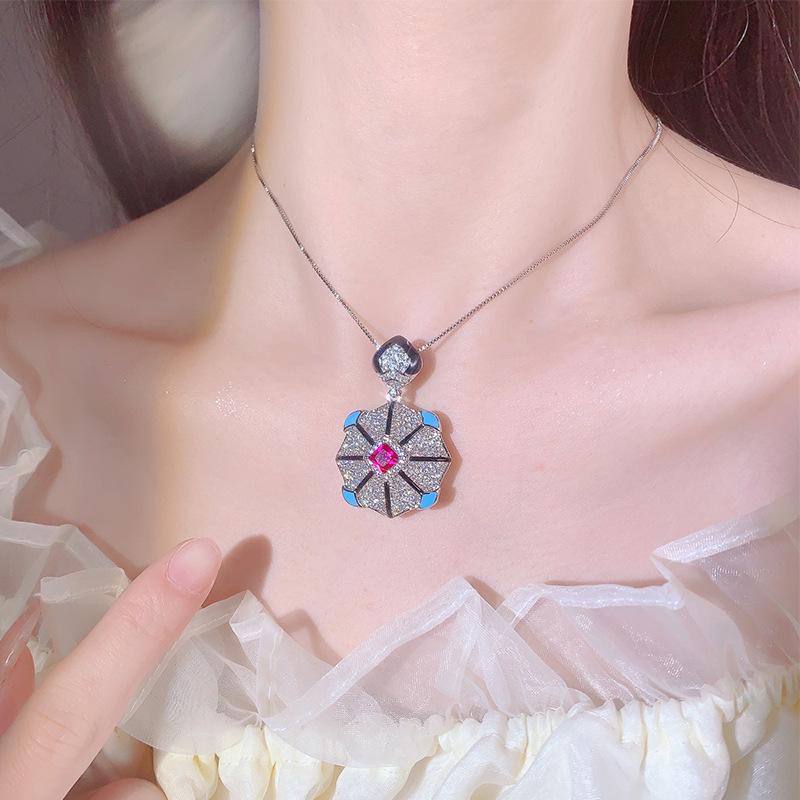 Hexagonal Jewelry Pigeon Blood Red Imitation Red Corundum Royal Blue Necklace Fashionable Exquisite Niche Generous Light Luxury Women
