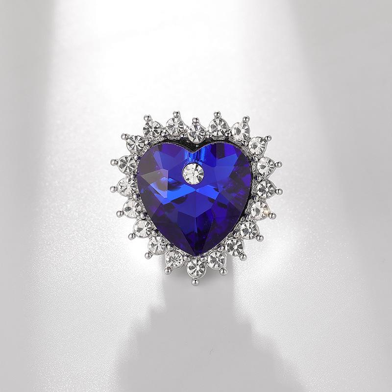 Elegant Rhinestone Crystal Heart Pin for Cardigans - Anti-exposure Lapel Brooch Accessory