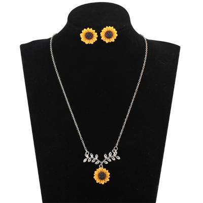 Cute Sunflower Leaves Pendant Ear Studs Earrings Necklace Women Jewelry Set Gift
