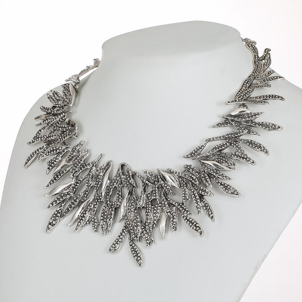 Europäisch-Amerikanisch Retro Übertrieben Statement Halskette Mode Design Sinn Schlüsselbein Kette Damen Stilvolles Schmuck Zubehör