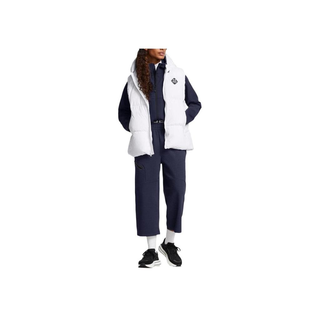 Under Armour Limitless Warm Soft Comfortable Hooded Down Vest Women vest White 1384650-100