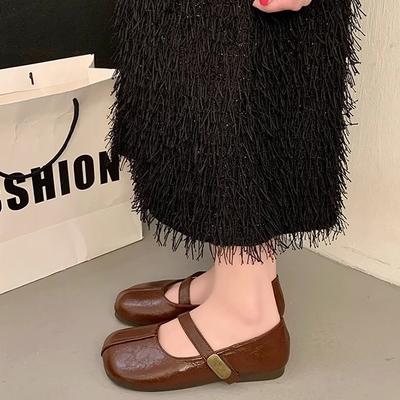 2025 New Late Evening Wind Small Single Shoes Women's Spring Flat Bottom with Skirt Mary Jane Shoes Soft Sole French Beanie Shoes