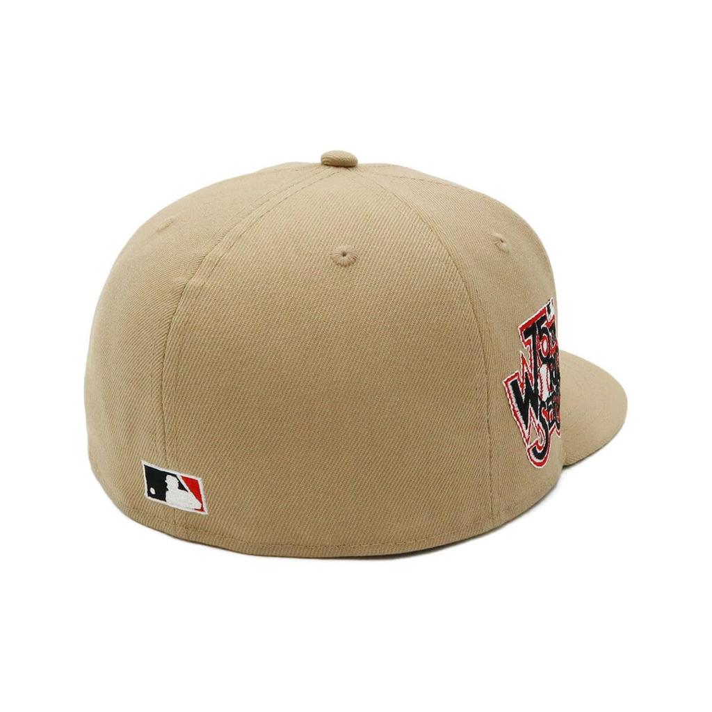 New Era 59FIFTY Cap MLB New York Yankees NY Camel Beige Side Patch Under Exclusive to and 5950 Side Patch Straight Flat Perfect for Spring and Summer