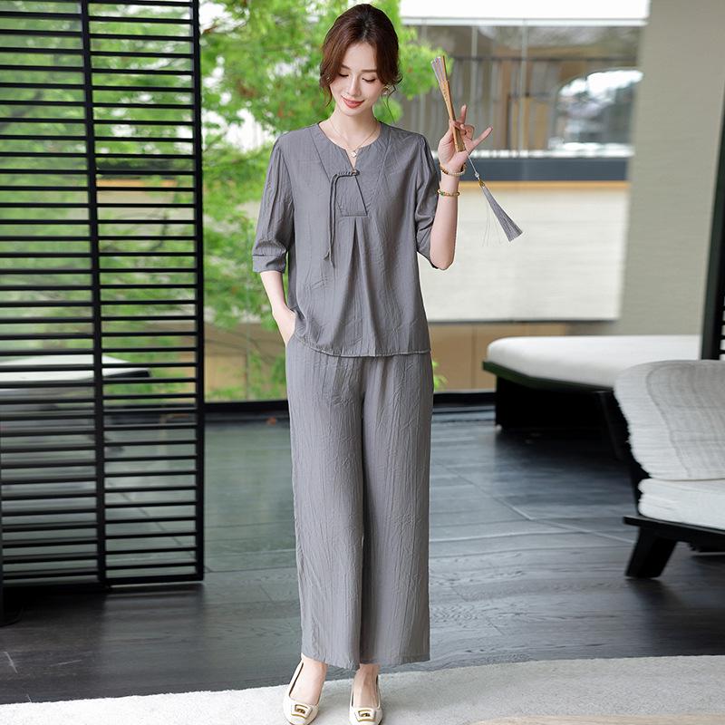 2026 Stylish Chiffon Short-Sleeve T-Shirt Set for Mom: Fashionable Summer Wear for Middle-Aged and Elderly Women