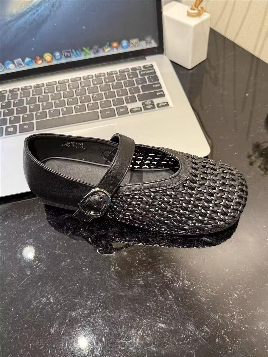 

Retro hollow sandals soft sole Mary Jane shallow mouth single shoes 2025 new popular women s one-pedal lazy shoes 35 чёрный