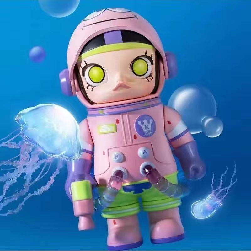 MOLLY 100% Jasmine 2nd Gen MEGA Collectible Astronaut Anniversary Trend Toy