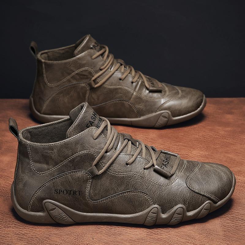 Fashion 2025 Autumn Men High Top Boots Outdoor Leather Ankle Boots Lightweight Casual Moccasin Male Work Boots Classic Handmade Shoes