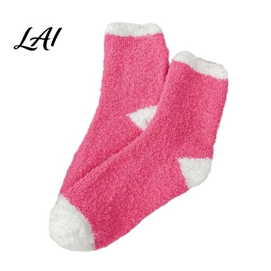 Plush Home Slippers 1 Pair Women Fuzzy Socks for Valentine's Day Warm Fluffy Coral Fleece Day Slipper Socks Fall Winter Thick Sleeping Gift Holiday