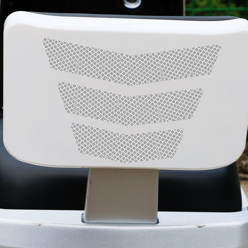 Motorcycle Stickers Universal Fender Reflective Sticker - Glow-in-the-Dark Arrow Design for Cars and Motorcycles