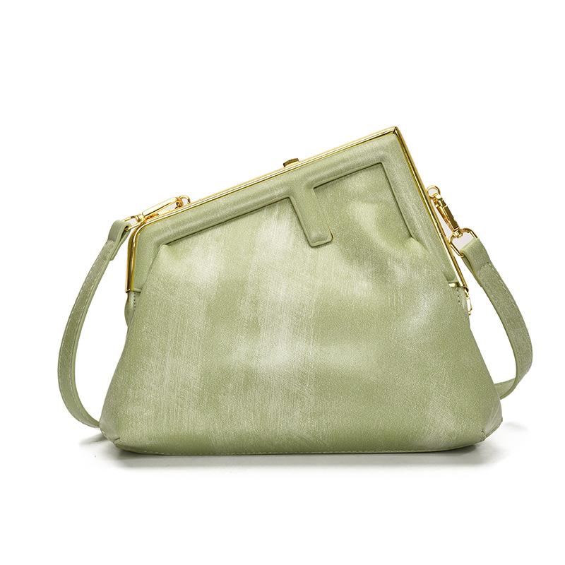 

Сумки персоналізована маленька сумка 2025 нова європейська та американська мода сумка через плече жіноча тренд універсальна сумка-месенджер трикутна сумка pu зелений