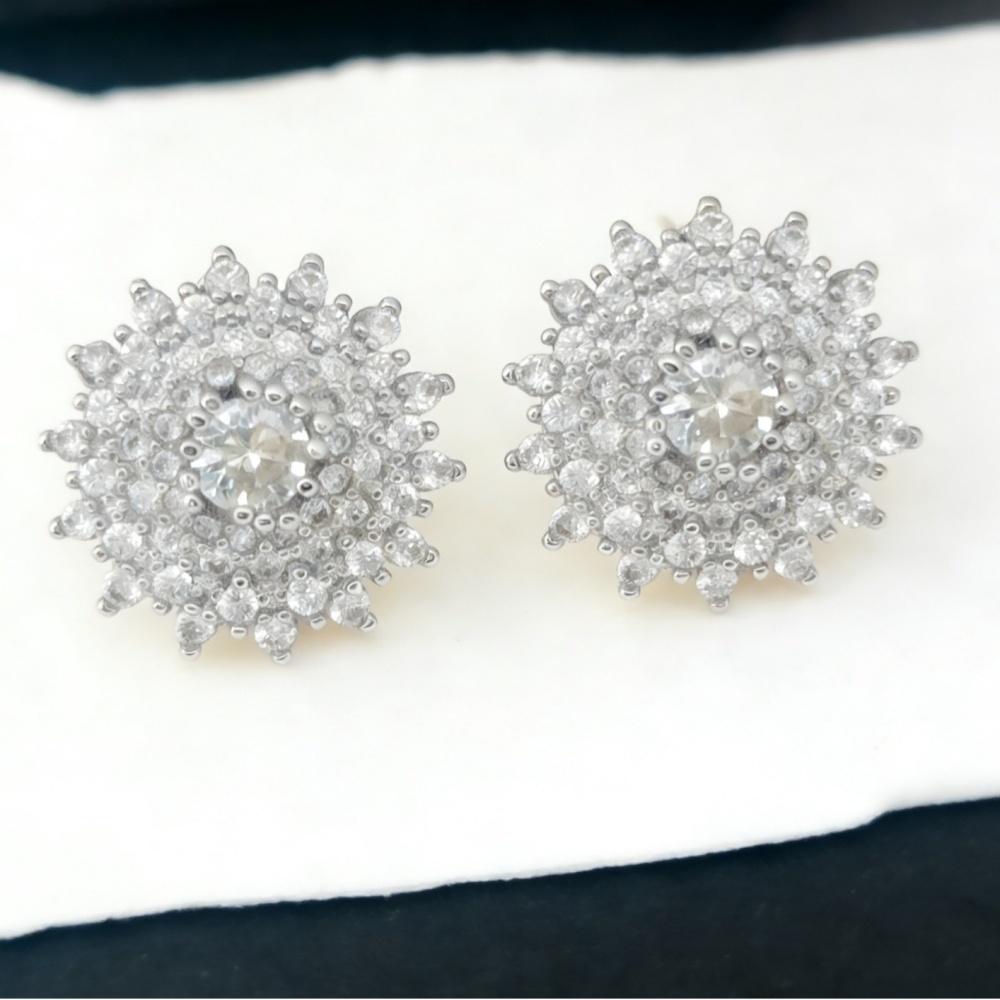Cute Female White Zircon Stone Sunflower Stud Earrings Trendy Fashion Gold Silver Color Wedding Jewelry For Women