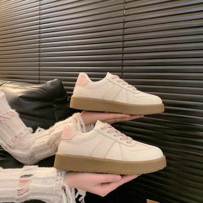 Versatile Student Commuting Heightened Platform White Shoes Women's 2025 New Autumn and Winter Light Leisure Sports Board Shoes
