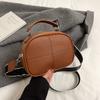 Popular bag women's simple messenger bag single shoulder new women's bag 2025 small square bag commuter bag