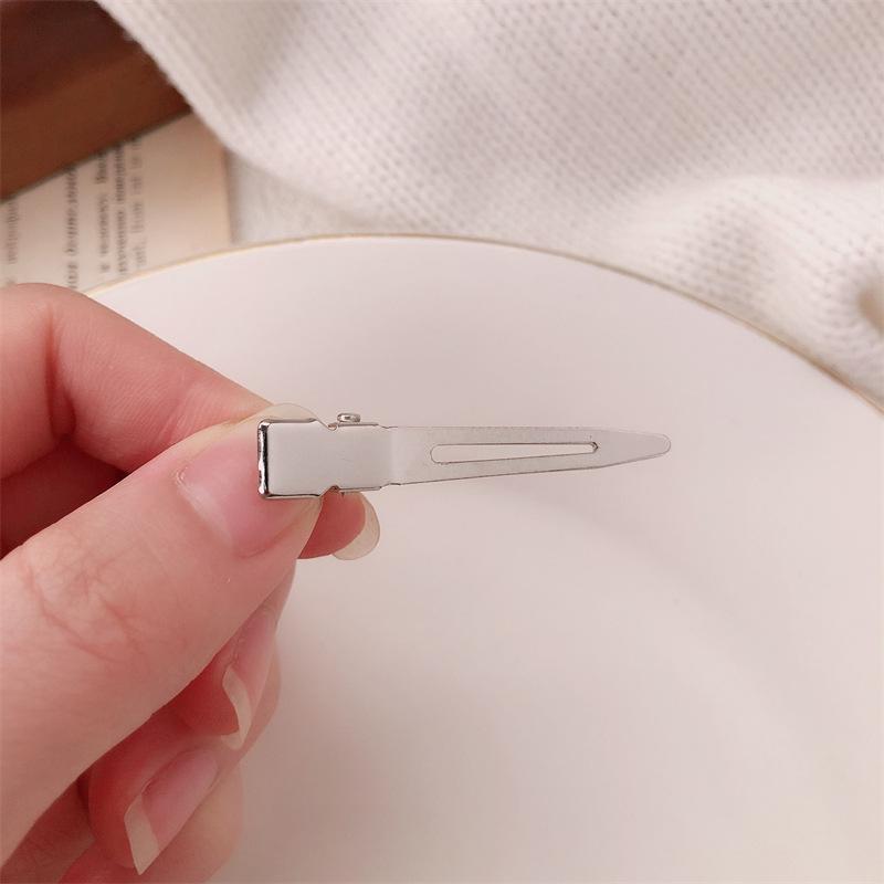 

Fluffy No-Mark Duckbill Hair Clip for Styling and Bangs