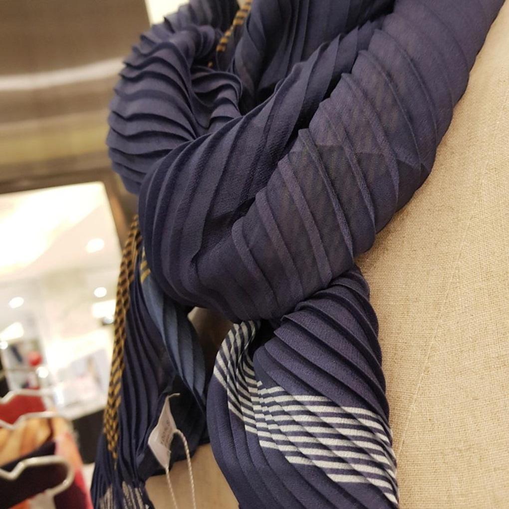 Border Machine Pleated Scarf E20F2PO403