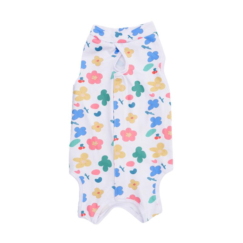 Kleidung zur Genesung nach einer Tieroperation: Katzen- und Hundebekleidung für alle Jahreszeiten