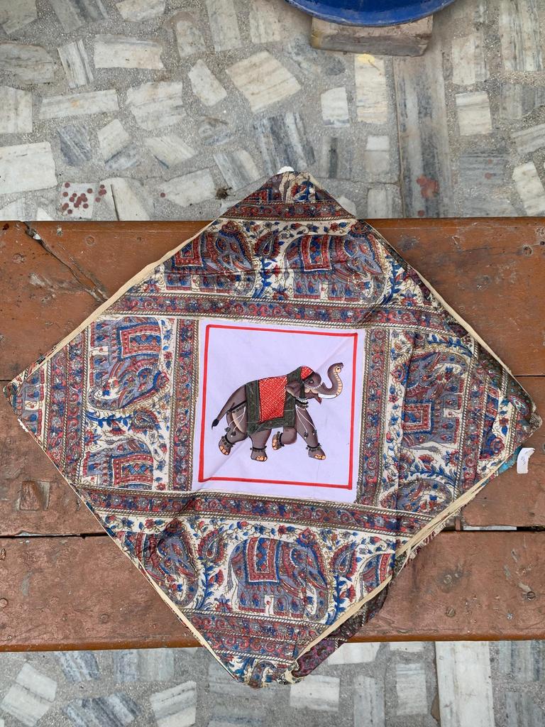 Bawełniana poszewka na poduszkę ręcznie haftowana: Dekoracyjna Poduszka Boho 40