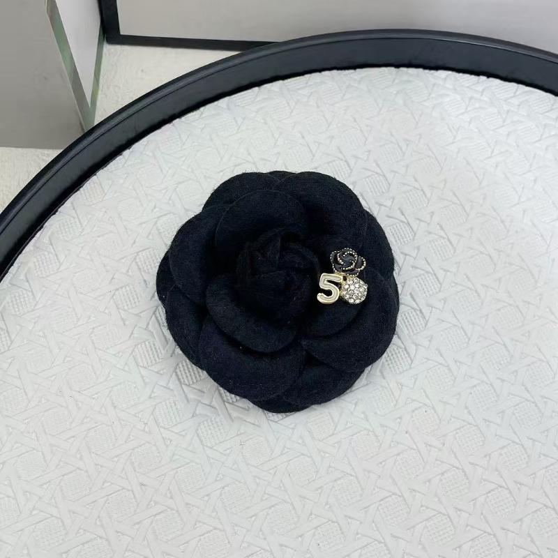 Fashion Elegant Fabric Camellia Brooches Lapel Pins For Women Shirt Clothing Badges Accessories