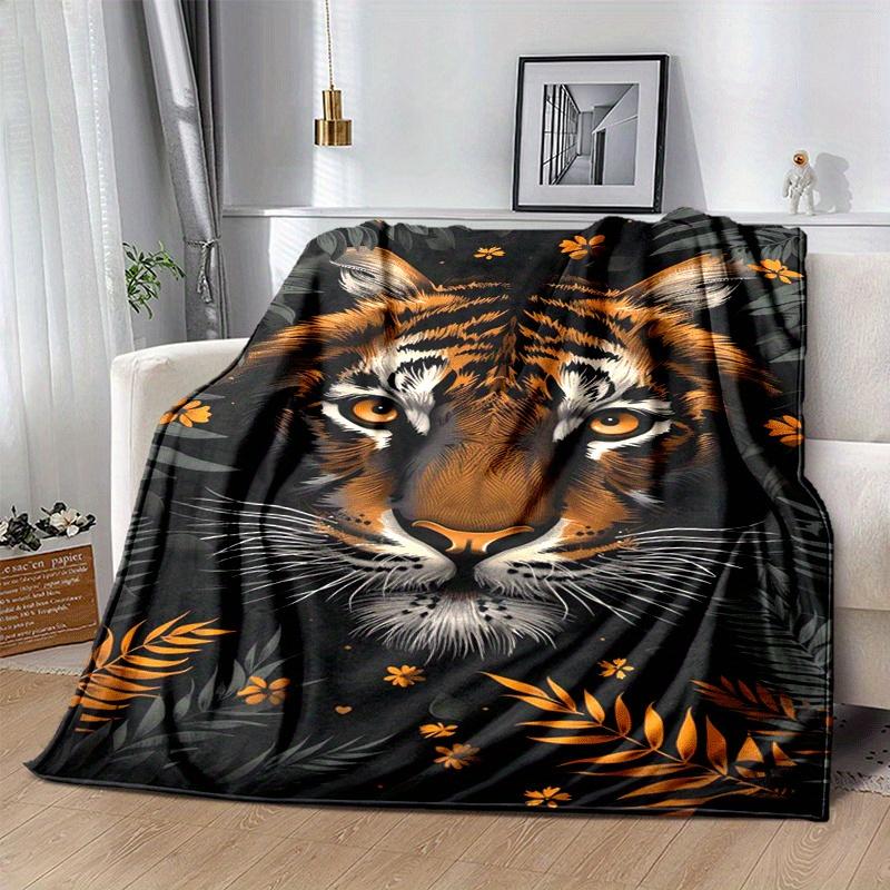 1pc Tiger Printing Lightweight Flannel Blanket, Comfortable and Warm Blanket, for Camping Sofa Bed and Couch Office, in All Seasons