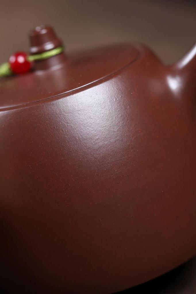 Yixing Zisha Teapot Handcrafted Purple-Red Clay Gongfu Tea Set by Famous Artisan