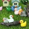 50/100PCS Cute Mini Resin Ducks Ornament Tiny Duck Micro Landscape Dollhouse Decoration Outdoor Glowing Mini Statue Ornament