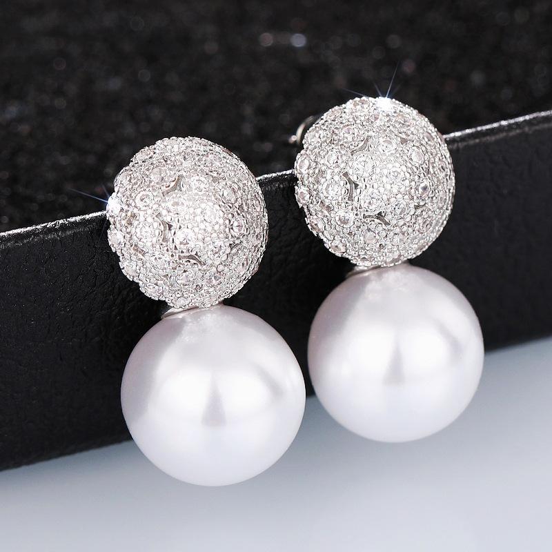 Women's stud earrings, full diamond imitation pearl princess earrings, round geometric dress accessories