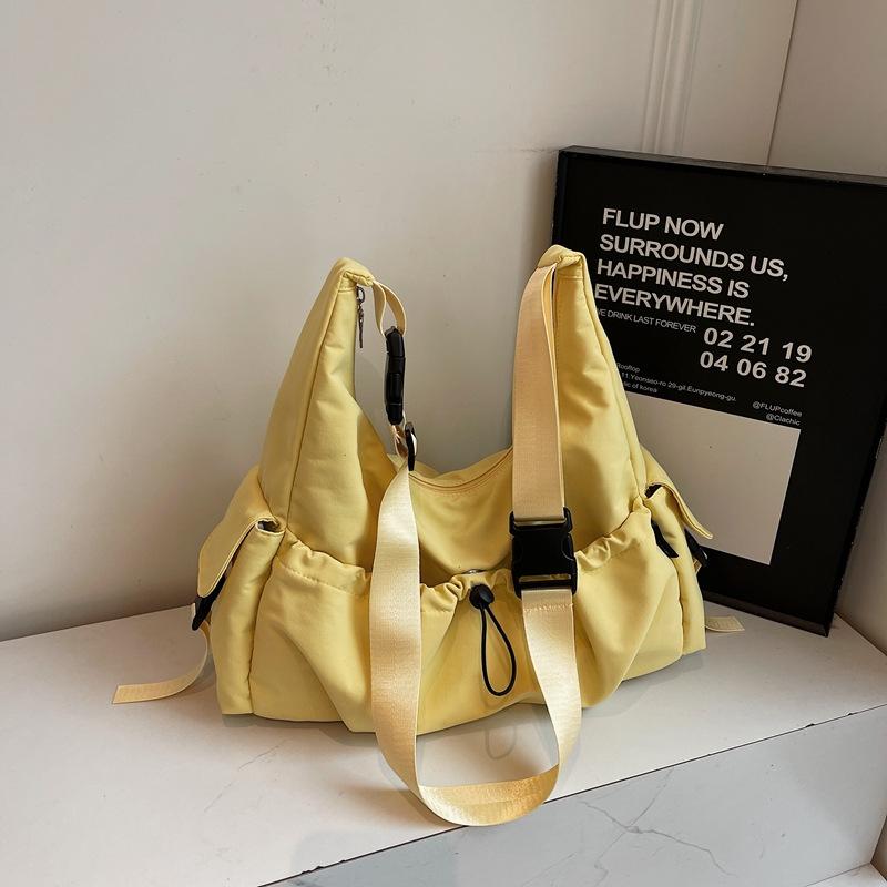 

Popular In Russia Pleated Shoulder Bag Large Pocket Zippered Nyl Crossbody Bag Versatile Multi-pocket Casual Commuter Tote Bag 37x12x20cm жовтий