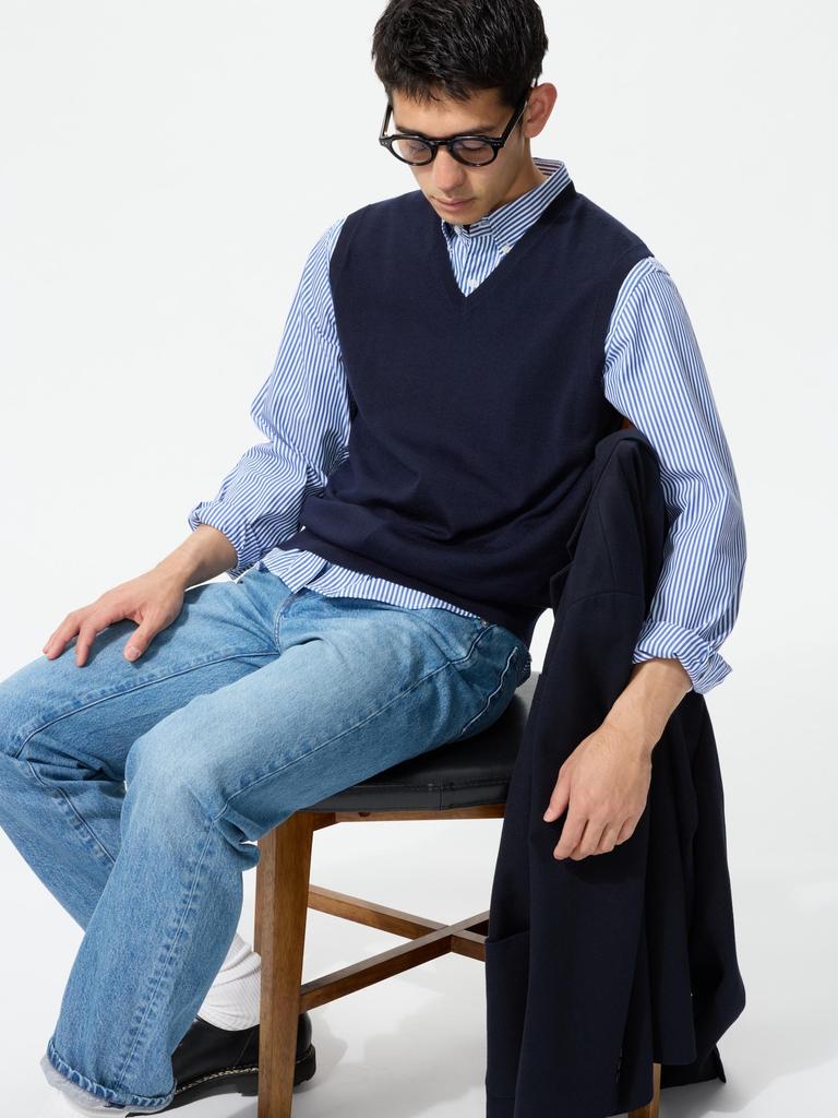 Uniqlo Japan Merino V Neck Vest