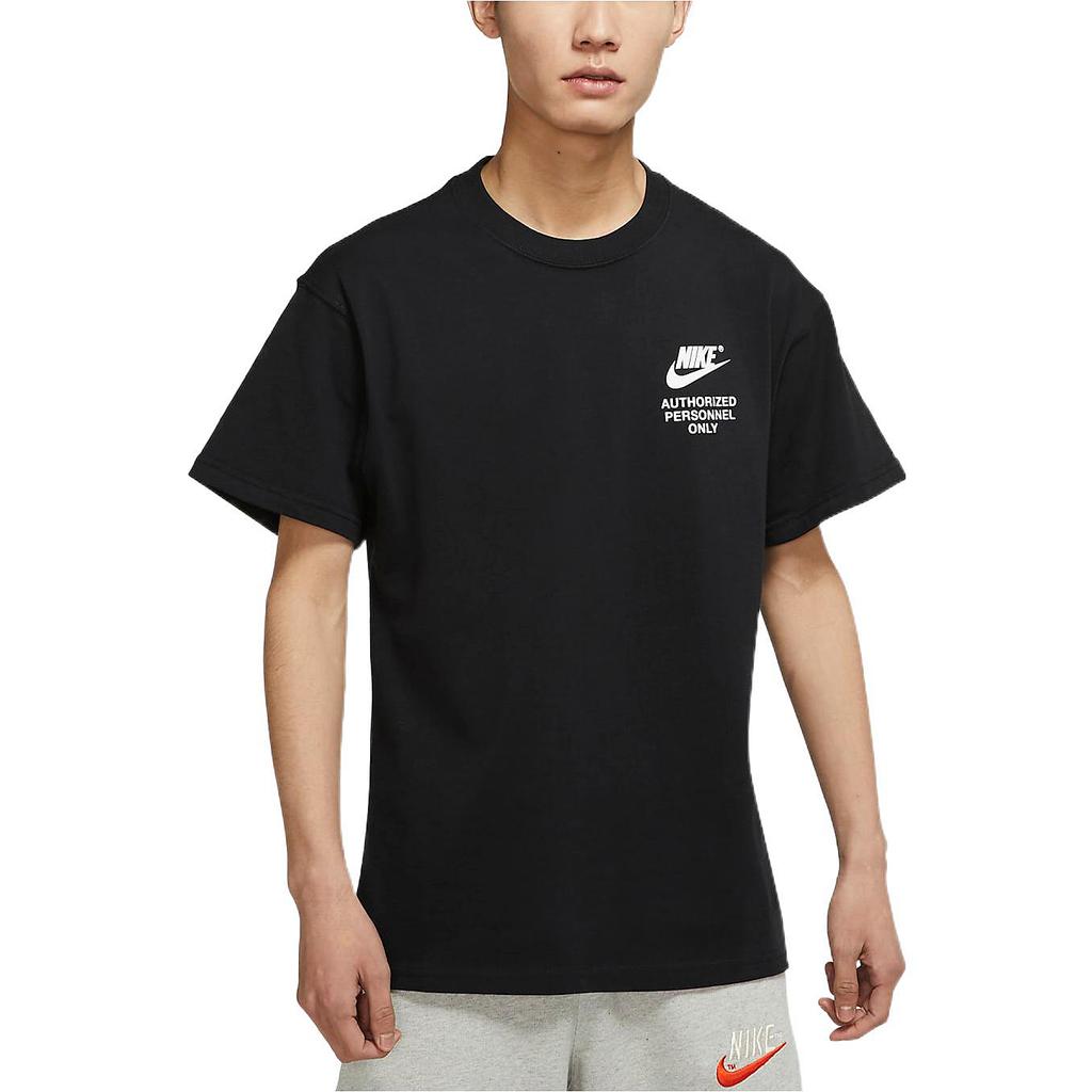 Nové pánské tričko s retro potiskem loga Nike Sportswear s kulatým výstřihem, černé DM6428-010
