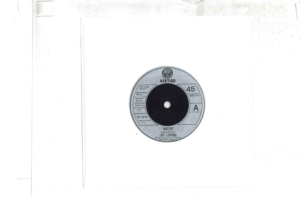 7inch Record DEF LEPPARD - Wasted / Hello America 6059247 VERTIGO 1979 UK Metal Used