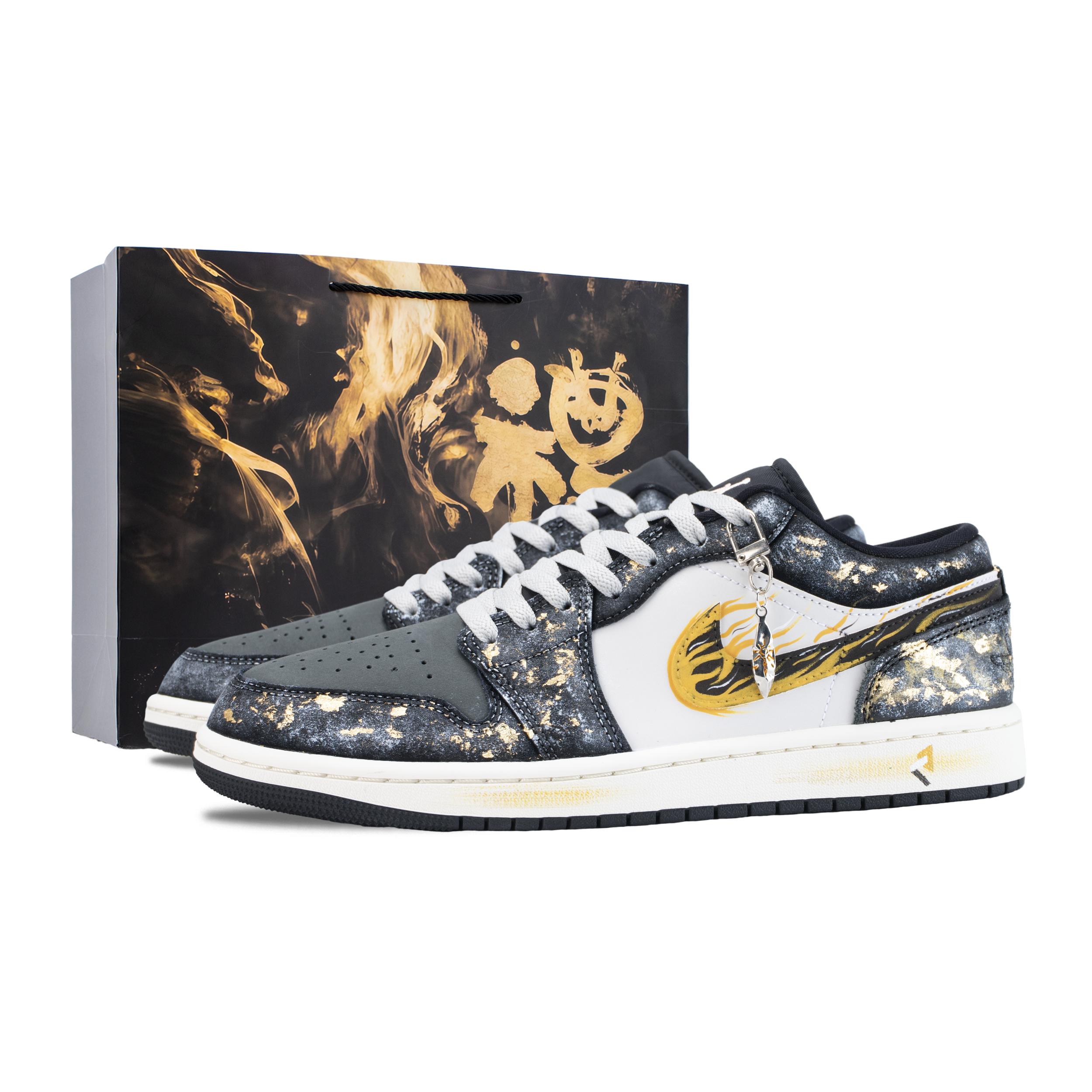 

Jordan Air Jordan 1 Gilded Flame Dance Abrasion Resistant Low top Vintage Basketball Shoes Unisex Gold Black II3788-003(Team836-) 40.5